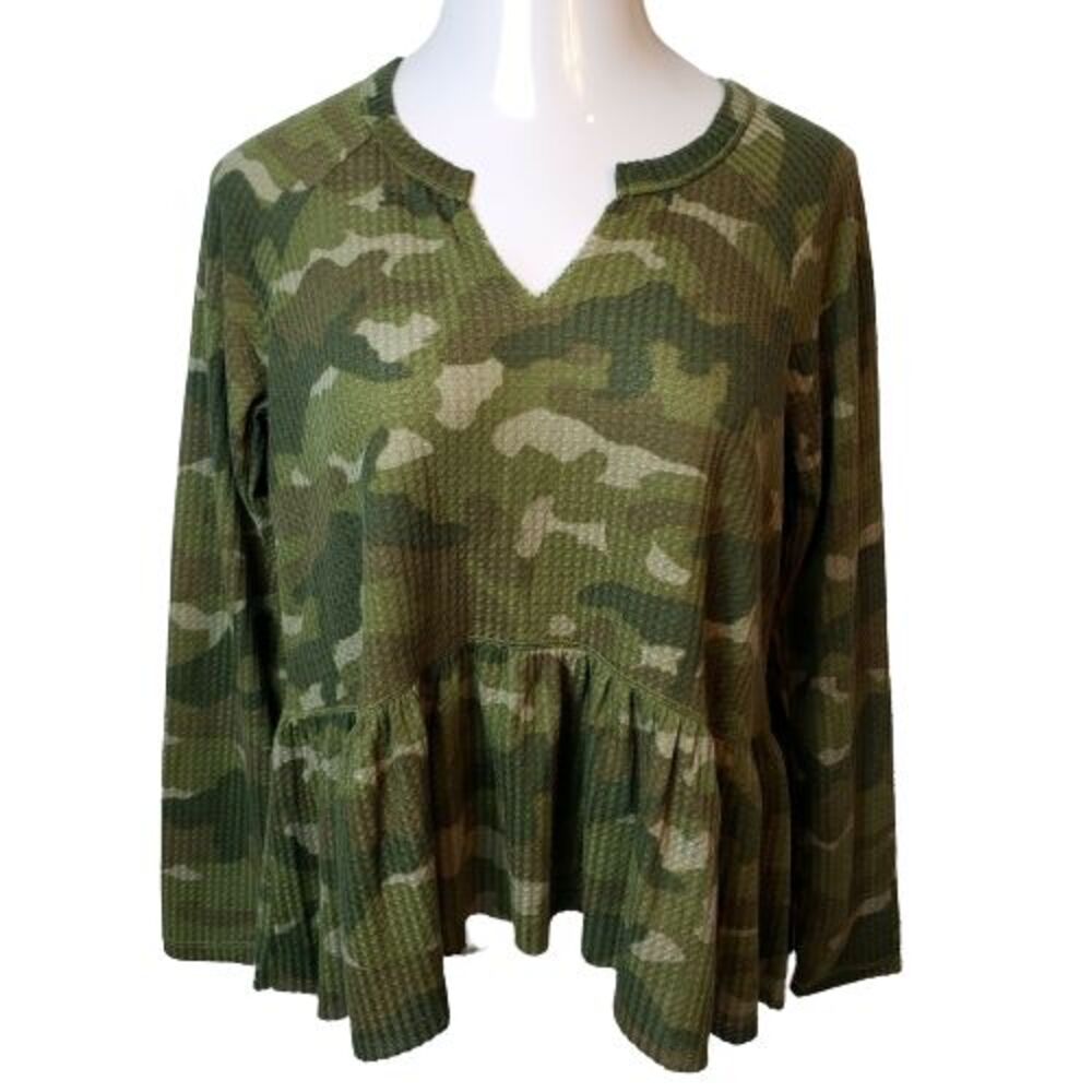 William Rast Camouflage Thermal V-Neck Peplum Shirt Lightweight Womens Large New